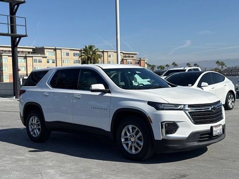 Used 2023 Chevrolet Traverse LS w/ Safety Package FWD image 3