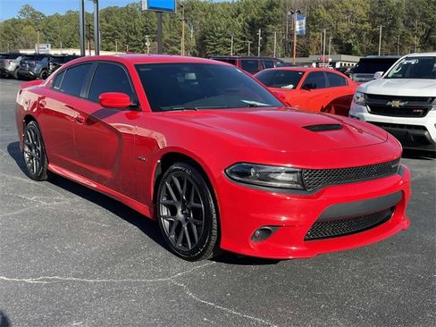 Used 2019 Dodge Charger R/T w/ Navigation & Travel Group image 6