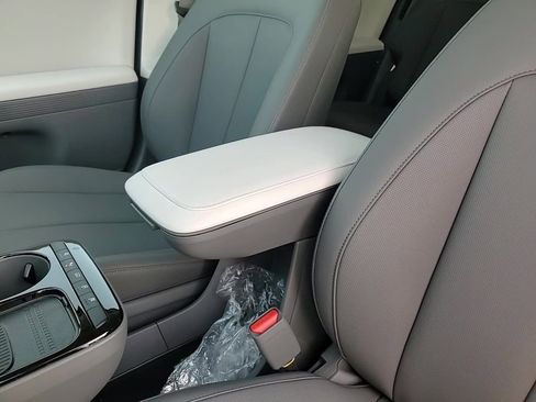 New 2025 Hyundai Ioniq 5 SEL image 22