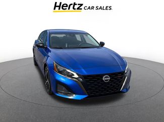 Used 2025 Nissan Altima 2.5 SR video 1