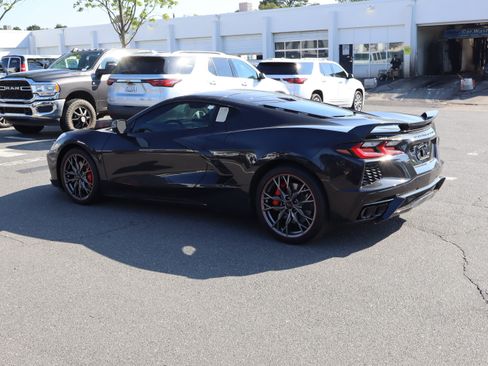 Used 2024 Chevrolet Corvette Stingray Preferred Cpe w/ Z51 Performance Package RWD image 8