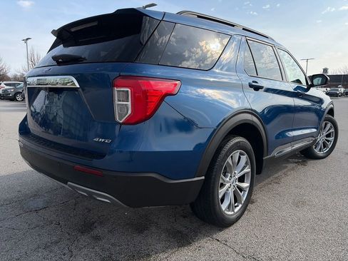 Used 2023 Ford Explorer XLT w/ Equipment Group 202A image 7