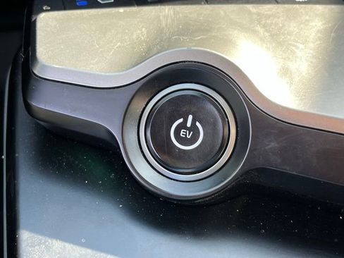 Used 2025 Kia EV6 Wind RWD image 19