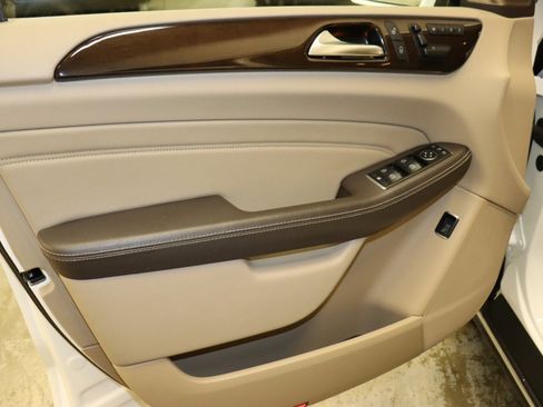 Used 2015 Mercedes-Benz ML 250 BlueTEC 4MATIC image 25