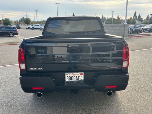 Used 2025 Honda Ridgeline Sport+ image 6