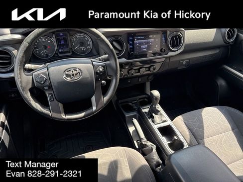 Used 2017 Toyota Tacoma TRD Sport w/ Tow Package (A/T) AWD/4WD image 16