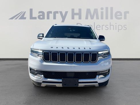 Used 2024 Jeep Wagoneer L Series II image 8