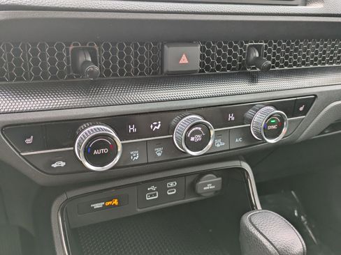 Certified 2023 Honda CR-V EX image 18