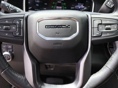 Used 2024 GMC Sierra 2500 Denali Ultimate AWD/4WD image 20