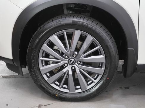 Used 2023 Nissan Pathfinder SL w/ SL Premium Package AWD/4WD image 30