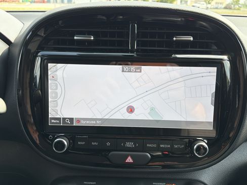 Used 2024 Kia Soul EX FWD image 18