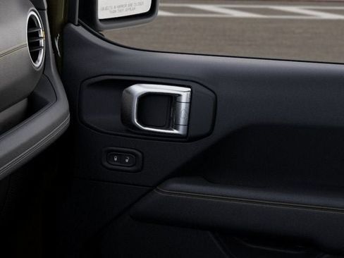 New 2026 Jeep Wrangler Unlimited Sahara AWD/4WD image 25