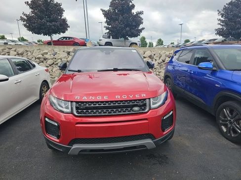 Used 2019 Land Rover Range Rover Evoque SE Premium AWD/4WD image 2