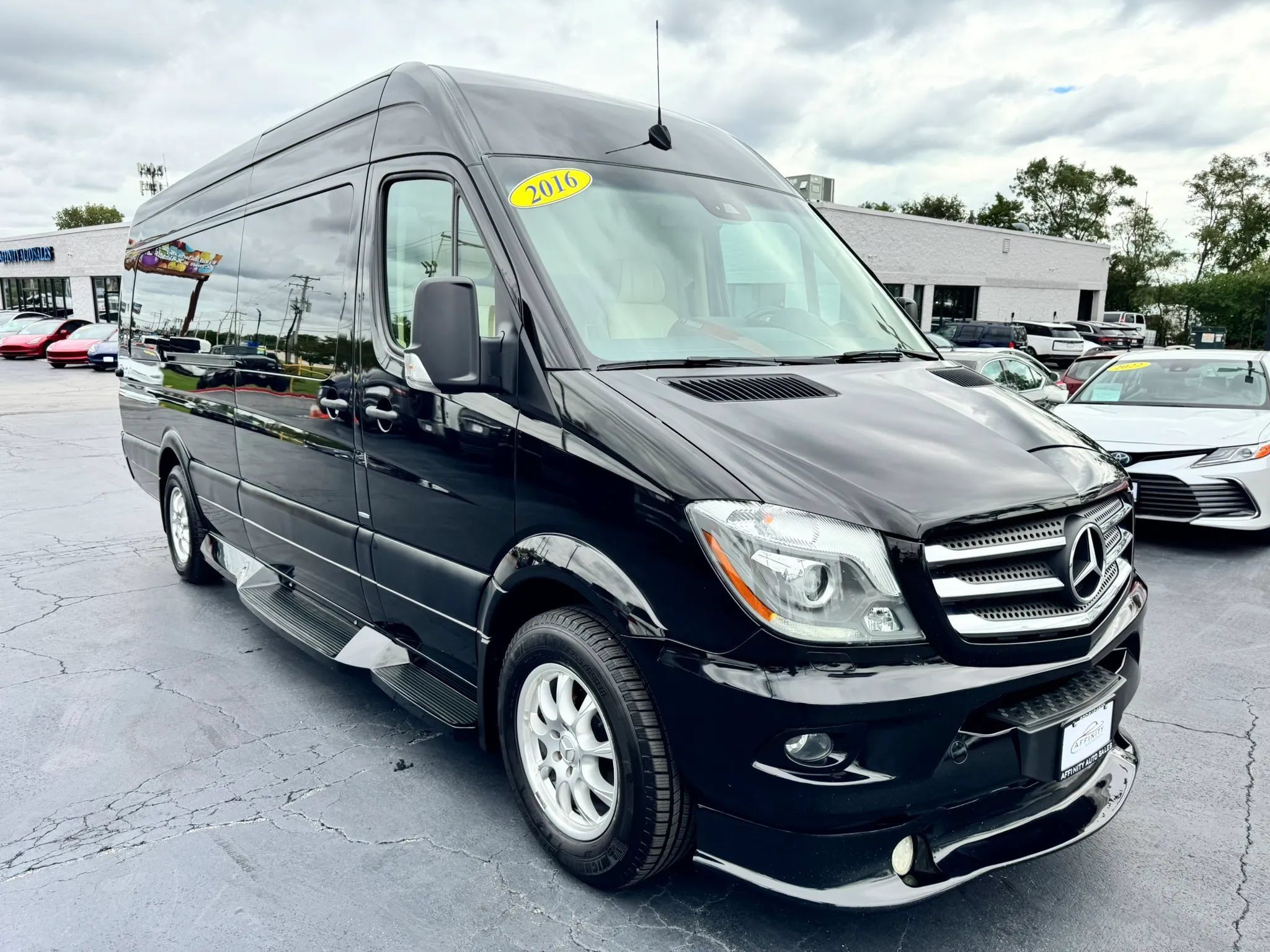 Used 2016 Mercedes-Benz Sprinter 2500 image 7