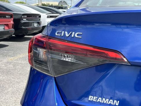 Used 2024 Honda Civic Sport image 10