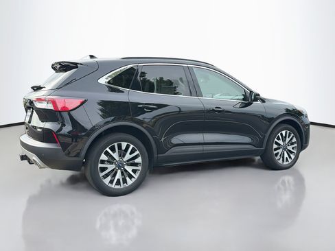 Used 2020 Ford Escape Titanium AWD/4WD image 2