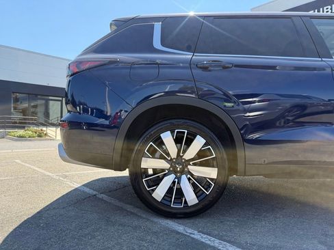 New 2026 Mitsubishi Outlander SE FWD image 12
