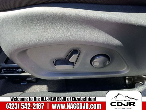 New 2022 Jeep Compass Latitude w/ Convenience Group image 25