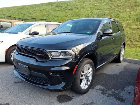 Used 2024 Dodge Durango GT image 11