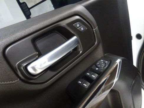 Used 2022 Chevrolet Silverado 2500 LT w/ Convenience Package AWD/4WD image 34