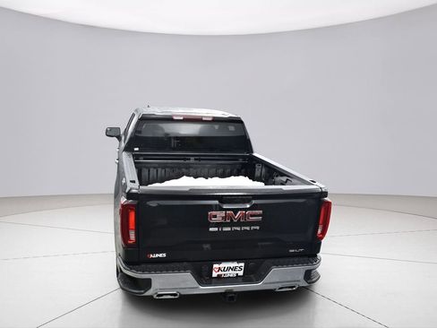Used 2024 GMC Sierra 1500 SLT w/ X31 Off-Road Package image 39