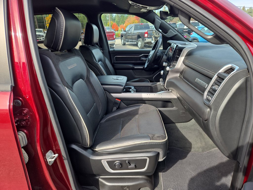 Used 2023 RAM 1500 Laramie AWD/4WD image 17