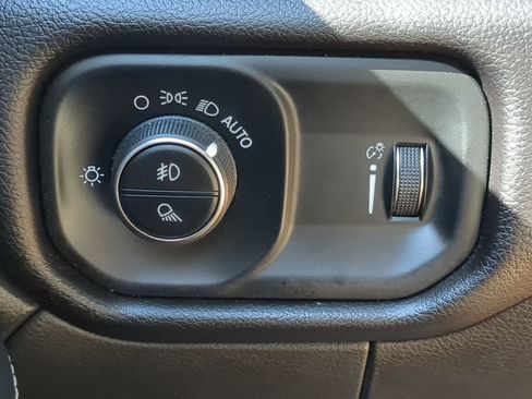 Used 2024 RAM 2500 Big Horn w/ Bed Utility Group image 55