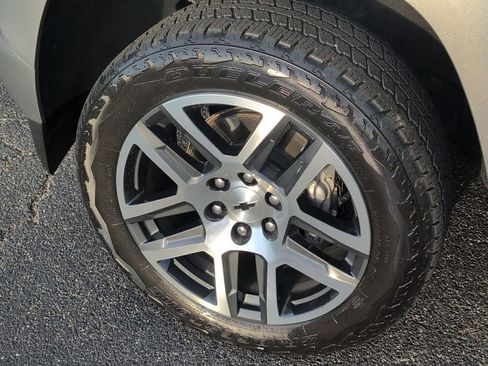 Certified 2024 Chevrolet Colorado Z71 w/ Z71 Convenience Package 2 image 11