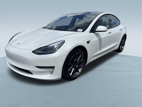 Used 2022 Tesla Model 3 RWD image 9