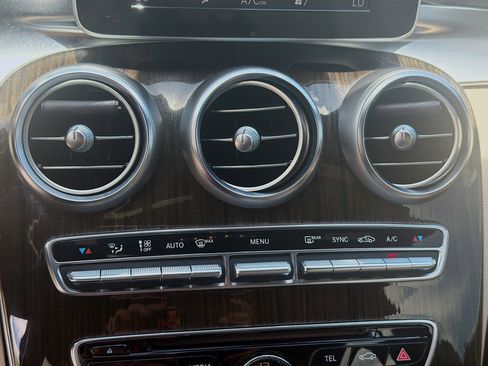 Used 2018 Mercedes-Benz C 300 Sedan w/ Premium Package image 13