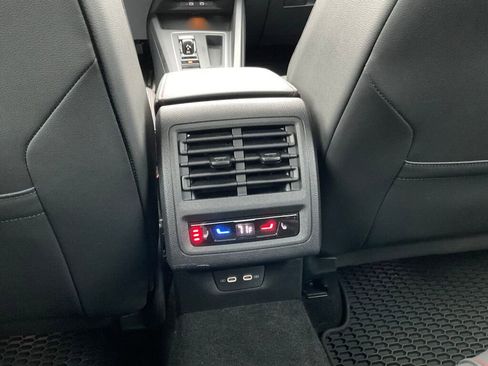 Used 2022 Volkswagen GTI Autobahn image 20