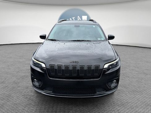 Used 2019 Jeep Cherokee Latitude Plus AWD/4WD image 9
