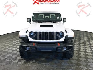 New 2026 Jeep Gladiator Mojave video 2
