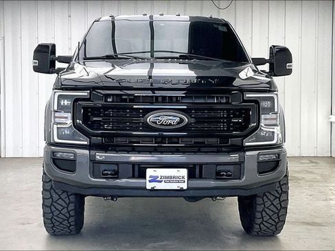 Used 2022 Ford F250 Lariat w/ Tremor Off-Road Package AWD/4WD image 3