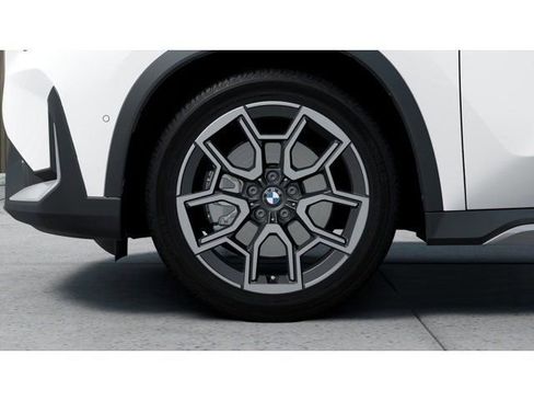 New 2026 BMW X1 xDrive28i w/ Technology Package AWD/4WD image 7