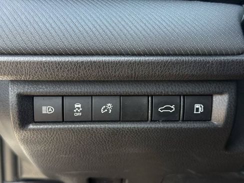 Used 2025 Toyota Camry SE FWD image 23
