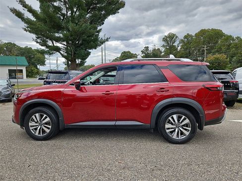 Certified 2022 Nissan Pathfinder SL image 4