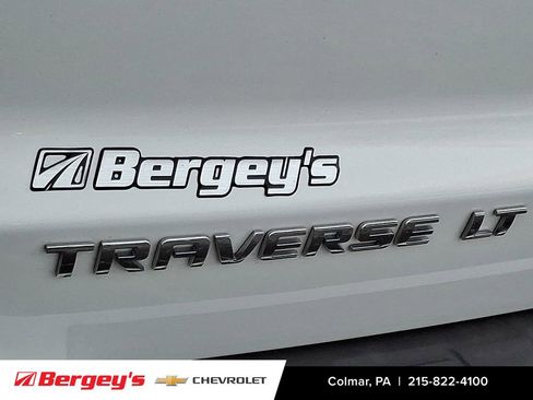 Certified 2017 Chevrolet Traverse LT w/ Style and Technology Package image 33