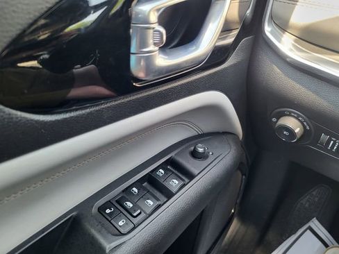 Used 2024 Jeep Compass Limited AWD/4WD image 21