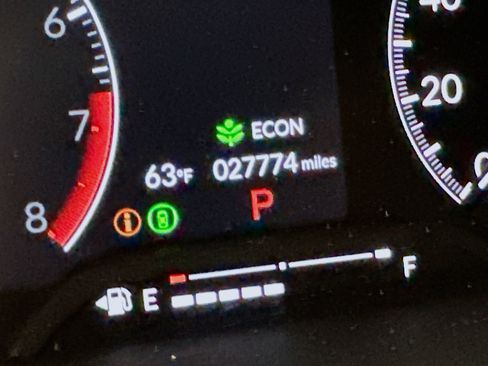 Used 2023 Honda Civic Sport image 19