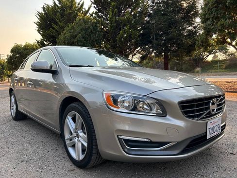 Used 2014 Volvo S60 T5 image 8
