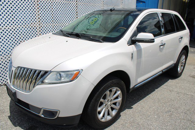 Used 2015 Lincoln MKX FWD w/ Equipment Group 102A image 39