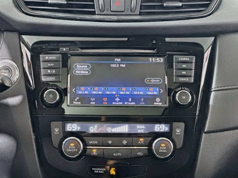 Used 2019 Nissan Rogue SV w/ Sun & Sound Touring Package AWD/4WD image 15