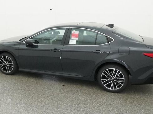 New 2026 Toyota Camry XLE AWD/4WD image 31