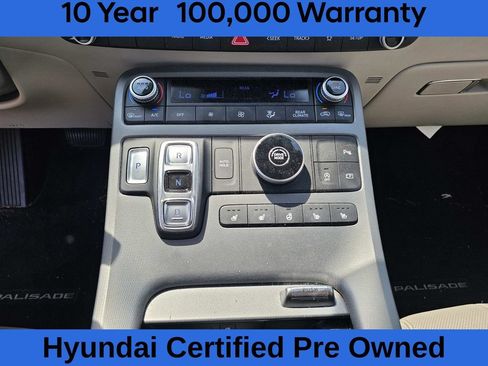 Used 2024 Hyundai Palisade Limited FWD image 17
