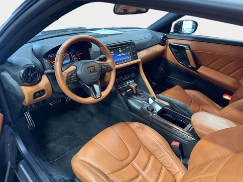 Used 2021 Nissan GT-R Premium image 49