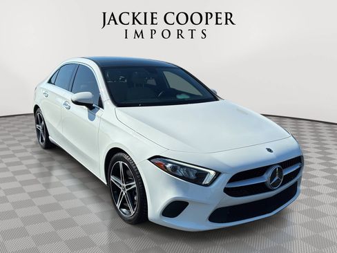 Used 2022 Mercedes-Benz A 220 image 3