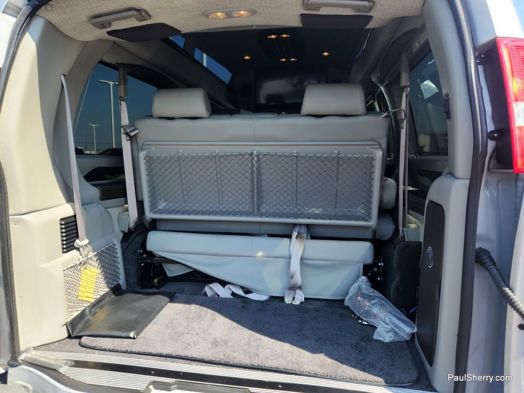 Used 2021 Chevrolet Express 2500 LS w/ Enhanced Convenience Package RWD image 26