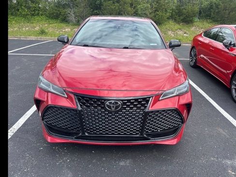Used 2022 Toyota Avalon Touring w/ Advanced Safety Package FWD image 2