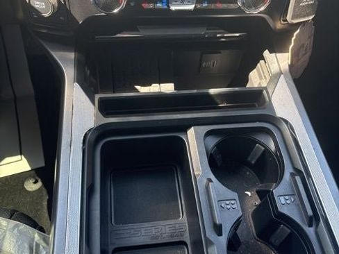 Used 2025 Ford F350 Lariat w/ Chrome Package image 15